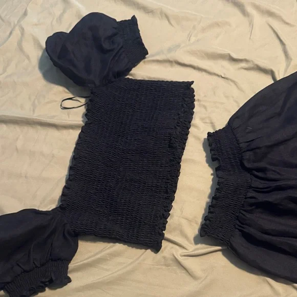 Reformation two piece set size large - Picture 5 of 5